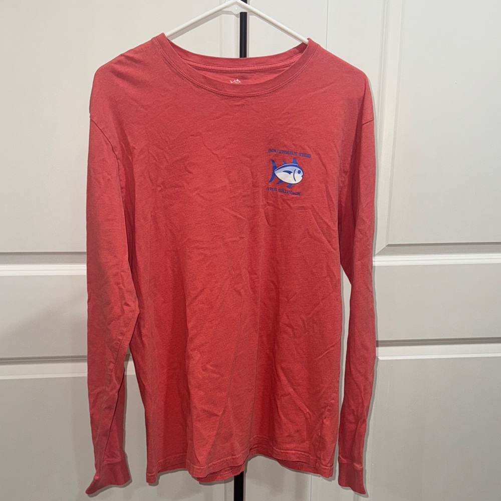 Southern Tide Red Tee with Blue Fish Graphic